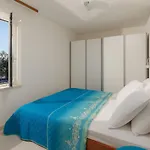 Apartament Irena - Longevity Retreat Trogir