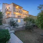 Irena - Longevity Retreat * Τρογκίρ