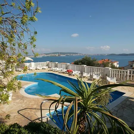 Apartment Irena - Longevity Retreat