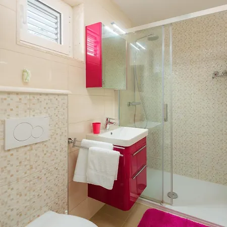 Apartment Irena - Longevity Retreat Trogir