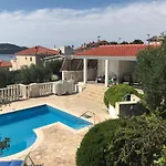 Irena - Longevity Retreat Lägenhet Trogir
