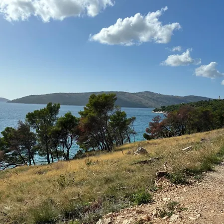 Irena - Longevity Retreat Apartment Trogir