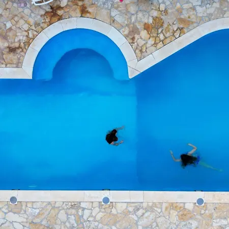 Irena - Longevity Retreat דירה *