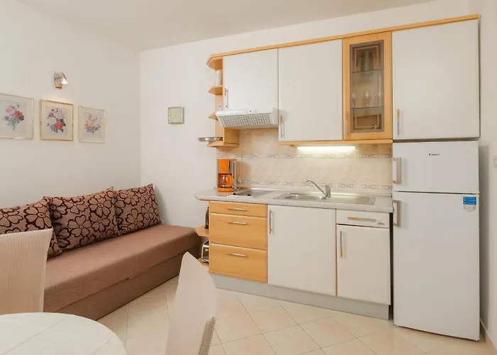 Apartment Irena - Longevity Retreat