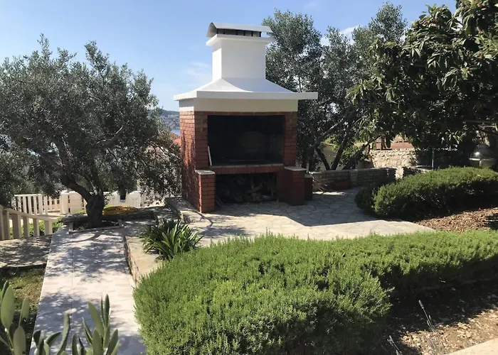Irena - Longevity Retreat Apartment