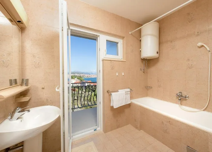 Apartment Irena - Longevity Retreat