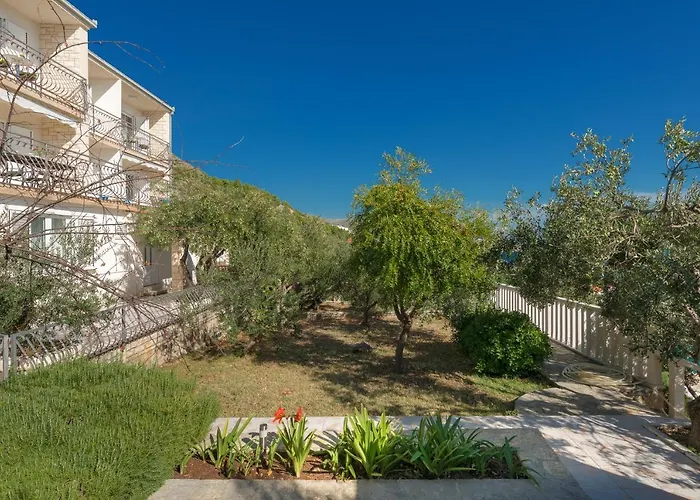 Apartment Irena - Longevity Retreat *