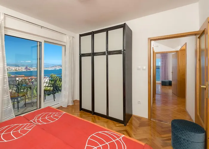 Apartment Irena - Longevity Retreat