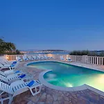 Irena - Longevity Retreat