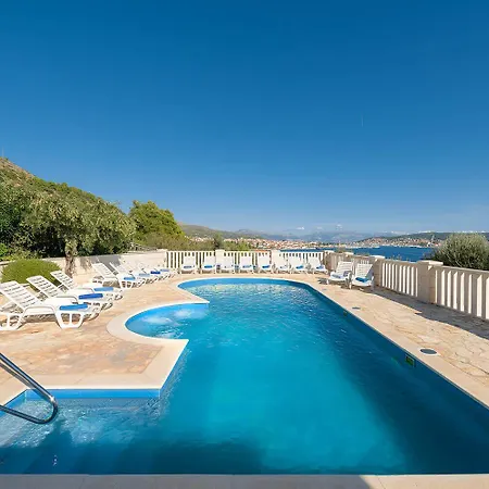 Irena - Longevity Retreat Apartament Trogir