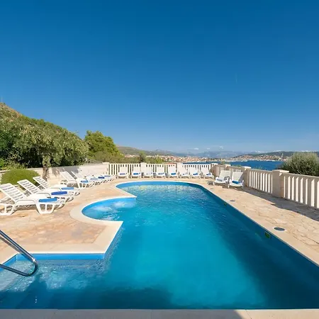 Irena - Longevity Retreat *