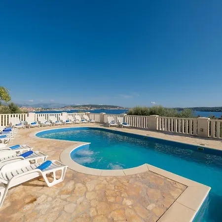 Irena - Longevity Retreat Apartament Trogir